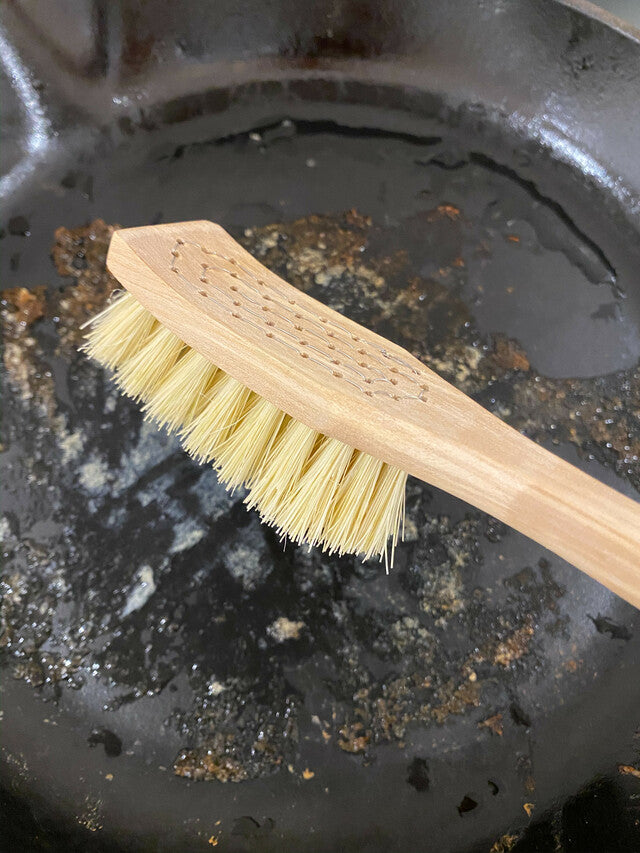 'Iris Hantverk' Long Dish Brush