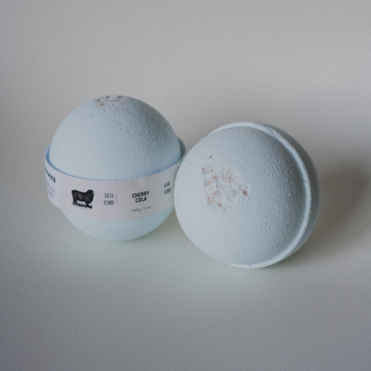 'Lambs Soapworks' Cherry Cola Bath Bomb