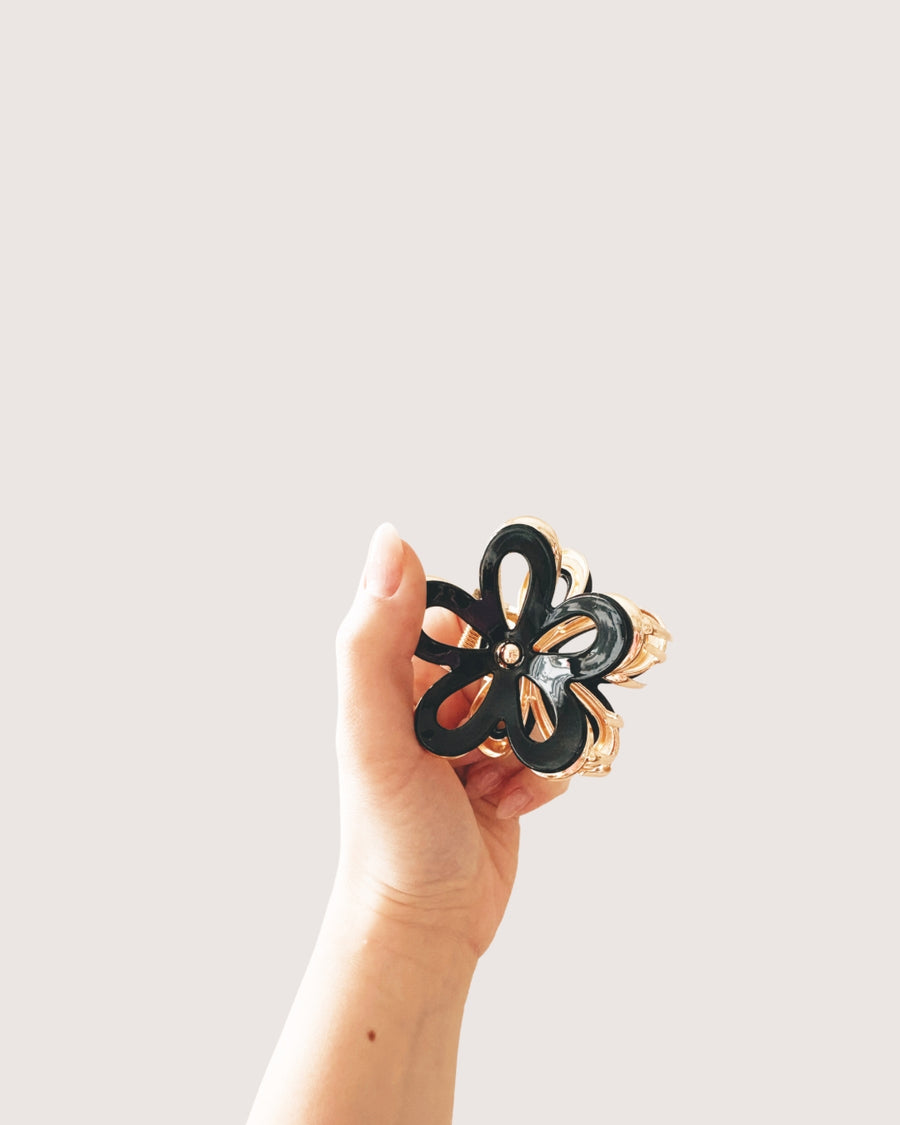 'Love&Repeat' Flower Claw Clip